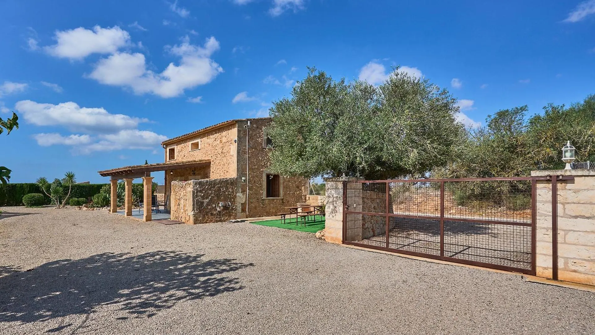 Holiday home Finca Barralina Campos